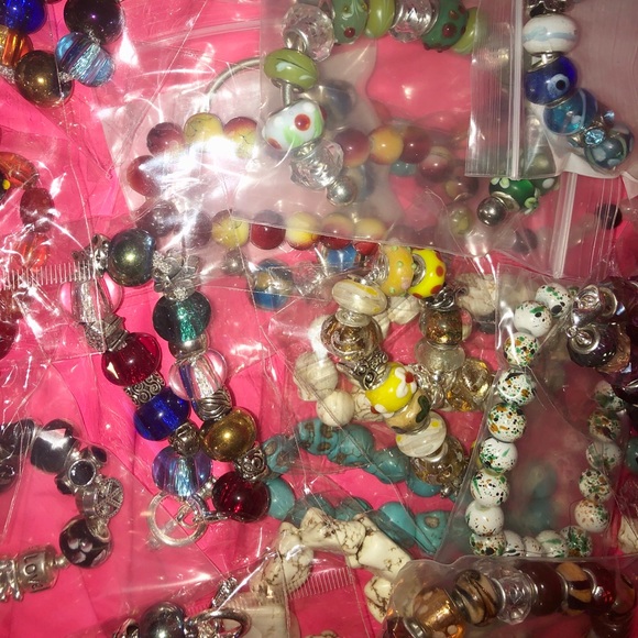 πMystery Bracelet Box 6/$10π - Picture 4 of 8